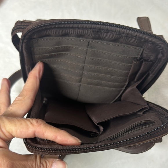 Fossil Brown Leather Crossbody Bag with Adjustable Strap - Picture 7 of 12